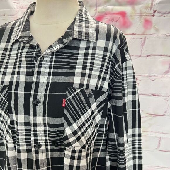 🔥5/25 sale🔥 Levi’s Men’s Button-Down Long Sleeves Black & White Plaid Shirt - Picture 5 of 13